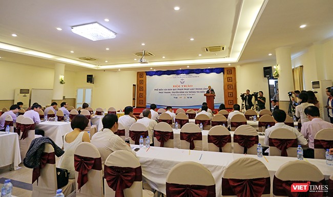 Sáng 26/10, tại Đà Nẵng, Cục Phát thanh, truyền hình-Thông tin điện tử đã tổ chức Hội thảo Phổ biến văn bản pháp luật trong lĩnh vực phát thanh, truyền hình và thông tin điện tử.