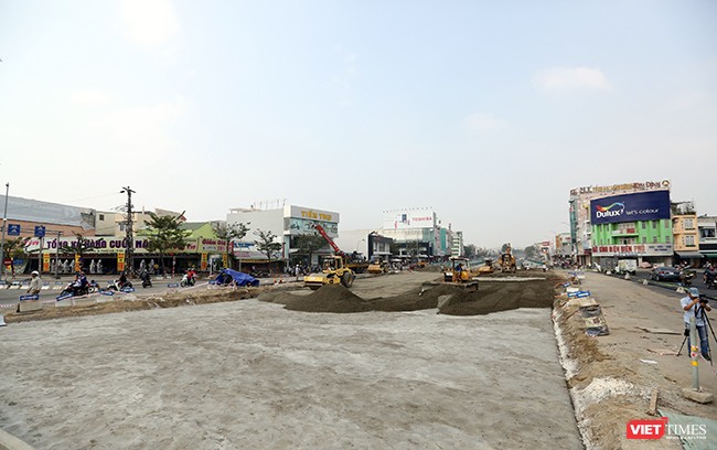Mặt đường tuyến Nguyễn Tri Phương-Lê Độ đang được khẩn trương thi công