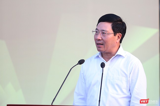 Phó Thủ tướng, Bộ trưởng Bộ Ngoại giao Phạm Bình Minh phát biểu tại Lễ khai trương Trung tâm báo chí Quốc tế APEC