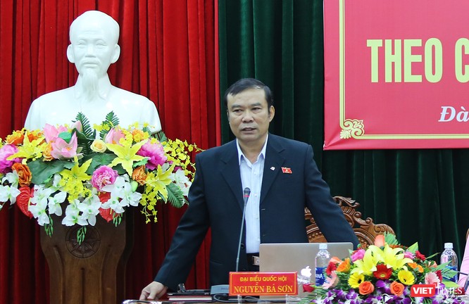 Theo ông Nguyễn Bá Sơn cho rằng, pháp luật không hạn chế quyền và lợi ích của quyền lợi của công dân và công dân có quyền khởi kiện