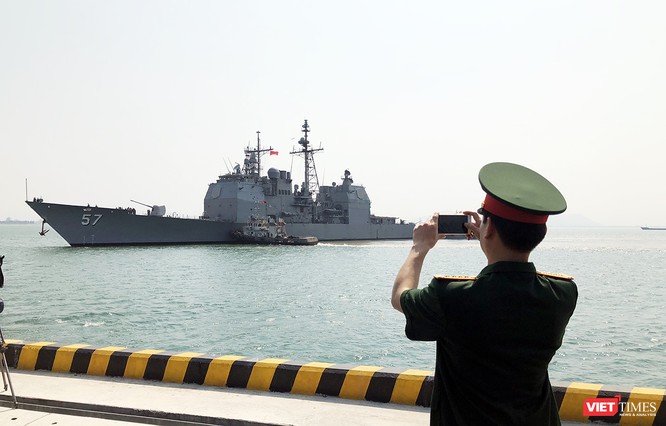 Toàn cảnh chuyến thăm lịch sử của đội tàu sân bay USS Carl Vinson ở Đà Nẵng ảnh 13