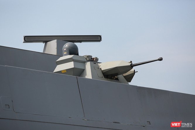 Tàu khu trục RSS INTREPID-Hải quân Singapore đã đến Đà Nẵng ảnh 13