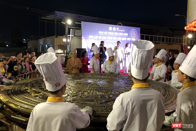 Đà Nẵng xác lập kỷ lục Bánh Xèo lớn nhất Việt Nam ảnh 2