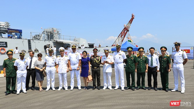 Đội tàu Hải quân Ấn Độ và gần 1.000 binh sĩ cập cảng Đà Nẵng ảnh 4