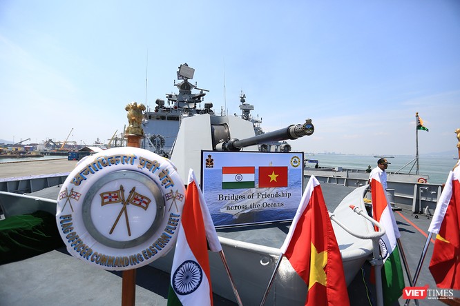 Cận cảnh chiến hạm INS Sahyadri (F-49) của Hải quân Ấn Độ tại Đà Nẵng ảnh 13