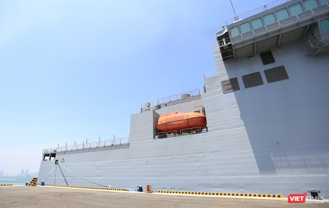 Sức mạnh của tàu hộ vệ tên lửa INS Kamorta và “siêu hậu cần” INS Shakti-Hải quân Ấn Độ ở Đà Nẵng ảnh 30