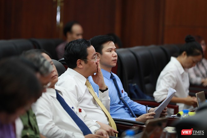 Những khoảnh khắc phiên bầu nhân sự chủ chốt của thành phố Đà Nẵng ảnh 14