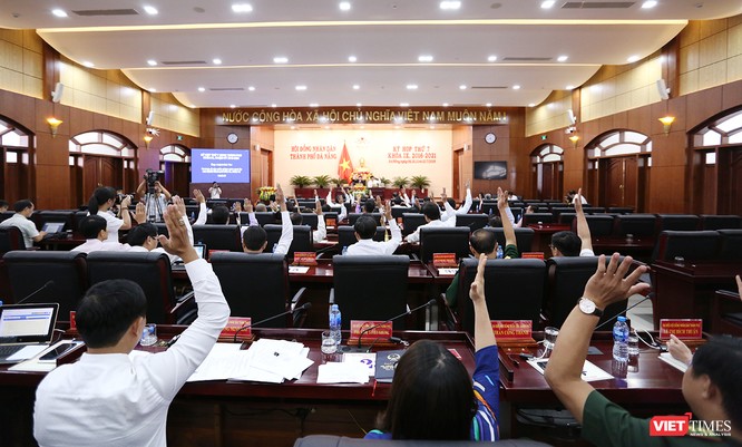 Những khoảnh khắc phiên bầu nhân sự chủ chốt của thành phố Đà Nẵng ảnh 29