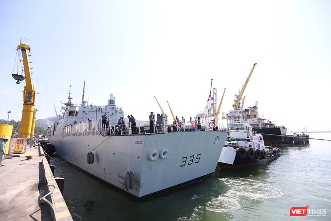 Xem sức mạnh của đội tàu Hải quân Canada tại Đà Nẵng ảnh 3