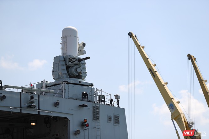Xem sức mạnh của đội tàu Hải quân Canada tại Đà Nẵng ảnh 11
