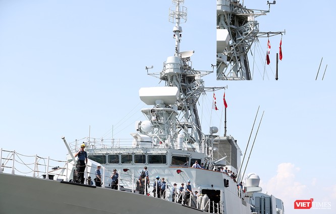 Đội tàu Hải quân Hoàng gia Canada Calgary rời Đà Nẵng ảnh 5