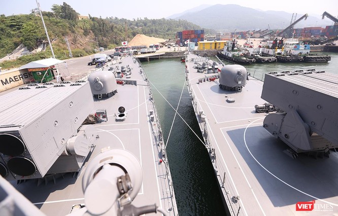 Cận cảnh cặp chiến hạm Nhật Bản vừa cập cảng Tiên Sa ảnh 34