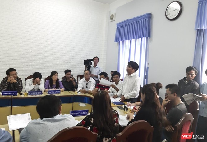  ông Nguyễn Quang Sơn, đại diện cho 1.000 khách hàng ký hợp đồng mua đất nền tại 3 dự án này đã trình bày nội dung vụ việc, đồng thời đề đạt nguyện vọng và mong muốn được chính quyền tỉnh Quảng Nam vào cuộc, bảo vệ quyền lợi của người mua.