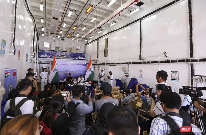 Tàu cảnh sát biển Ấn Độ chính thức đến thăm Đà Nẵng trong 4 ngày ảnh 21