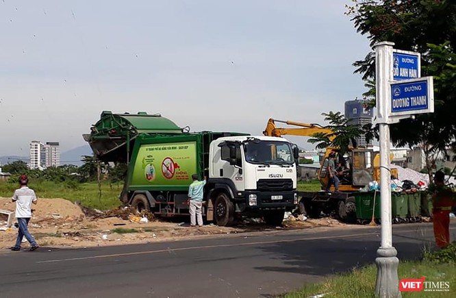 Đà Nẵng huy động cảnh sát hộ tống xe vận chuyển rác vào bãi rác Khánh Sơn ảnh 2