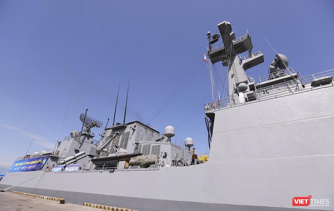 Đội tàu khu trục Hải quân Hàn Quốc chính thức thăm Đà Nẵng ảnh 7