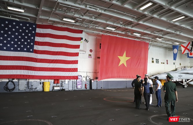 Toàn cảnh chuyến thăm của đội tàu USS Theodore Roosevelt (CVN-71) ở Đà Nẵng ảnh 55