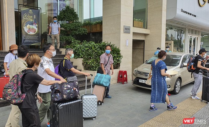 Đà Nẵng: Khách sạn nơi 2 người Anh mắc COVID-19 hiện ra sao? ảnh 6