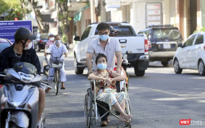 Ảnh: Bên trong Bệnh viện C Đà Nẵng sau ngày dỡ bỏ lệnh phong tỏa ảnh 3