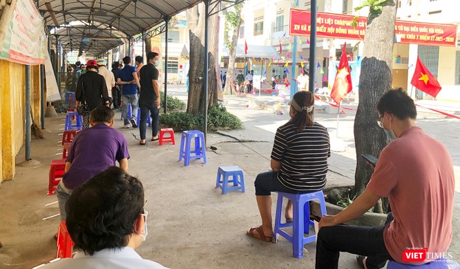 Ảnh: Cử tri toàn TP Đà Nẵng đi bầu cử đại biểu Quốc hội và HĐND TP ảnh 8