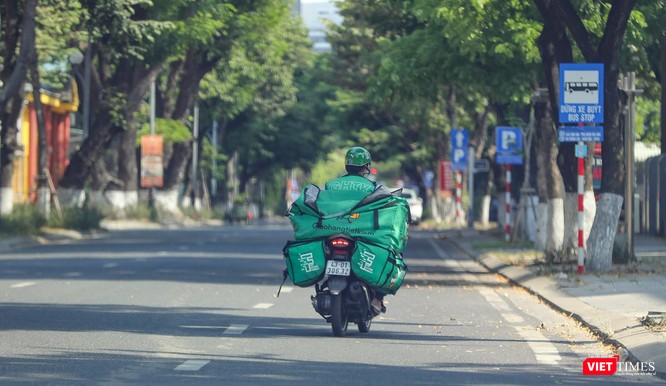 Ảnh: Đường phố Đà Nẵng ra sao sau 10 ngày giãn cách xã hội! ảnh 28