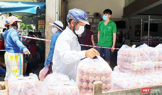 Đà Nẵng: Người dân đổ xô “vét sạch” siêu thị, sau thông tin TP có thể phong tỏa cứng trong 7 ngày ảnh 3