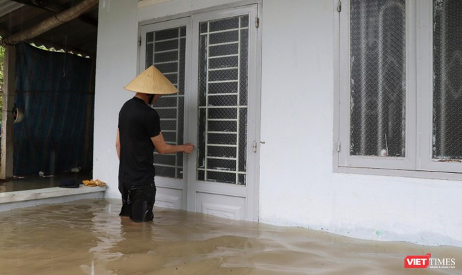 Quảng Nam mưa lớn kéo dài khiến nhiều khu vực chìm sâu trong nước ảnh 4