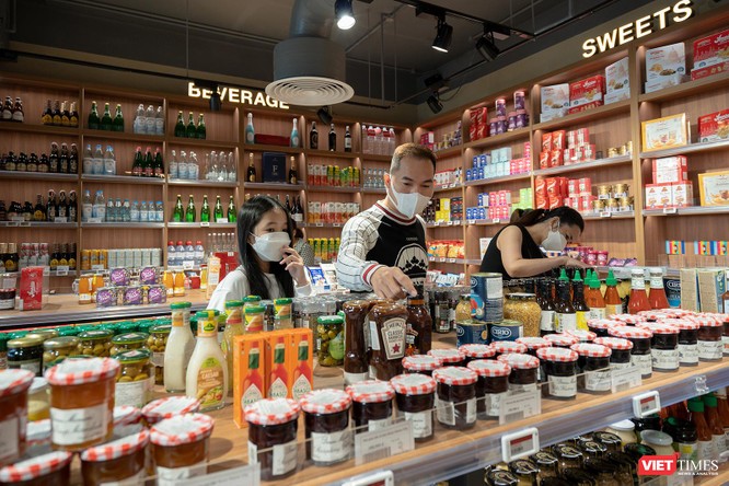 Điểm mua sắm, ẩm thực, giải trí đẳng cấp thế giới-Regal Food Victoria chính thức hoạt động ảnh 1