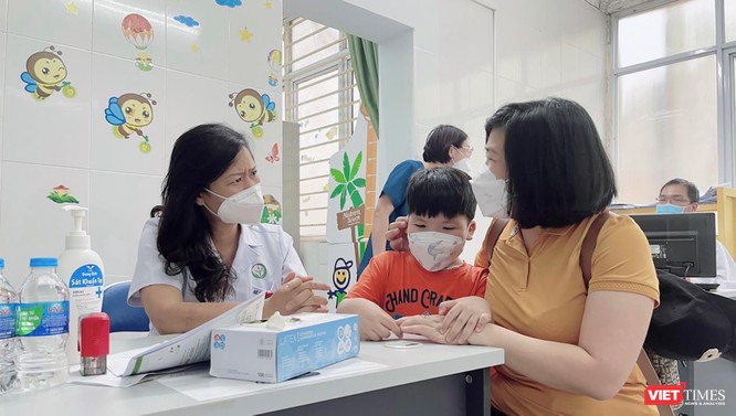 Bệnh viện Hữu nghị Việt - Đức: Khám, tư vấn miễn phí bệnh lý thường gặp cho trẻ ảnh 1