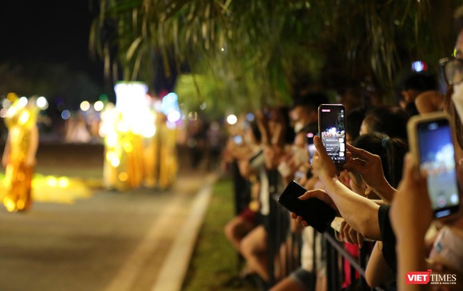 Ảnh: Đà Nẵng sôi động với lễ hội Carnival đường phố 2022 ảnh 9
