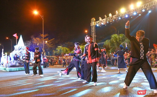 Ảnh: Đà Nẵng sôi động với lễ hội Carnival đường phố 2022 ảnh 32