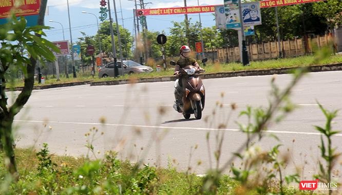 Hoảng sợ nhìn cách chạy xe “không giống ai” ở huyện Lộc Hà (Hà Tĩnh) ảnh 20