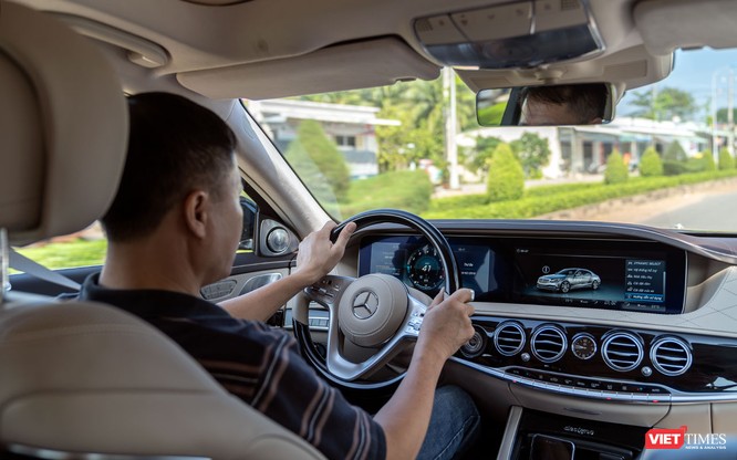 Không chỉ phục vụ “ông chủ”, Mercedes-Benz S-Class 2018 giờ còn làm được nhiều hơn thế ảnh 7