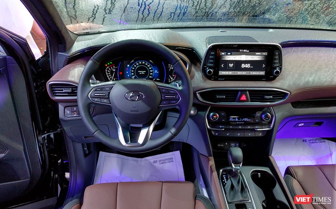Yết giá 995 triệu đồng, Hyundai Santa Fe 2019 tiêu chuẩn được trang bị những gì? ảnh 4