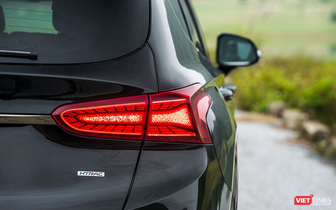 Yết giá 995 triệu đồng, Hyundai Santa Fe 2019 tiêu chuẩn được trang bị những gì? ảnh 19