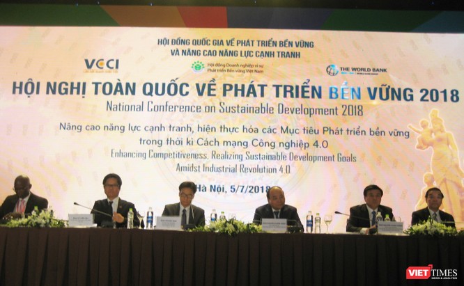 Việt Nam cần làm gì để phát triển bền vững và nâng cao năng lực cạnh tranh? ảnh 1