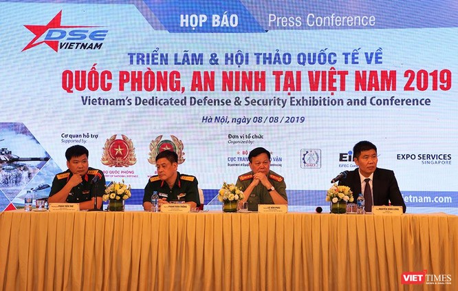 Nhiều vũ khí quân sự và trang thiết bị hiện đại sẽ xuất hiện tại Triển lãm Quốc phòng và An ninh lần đầu tiên được tổ chức tại Việt Nam ảnh 1