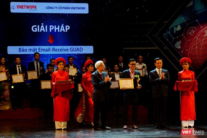 Giải thưởng Chuyển đổi số Việt Nam cổ vũ ứng dụng công nghệ để chuyển đổi số mạnh mẽ ảnh 43