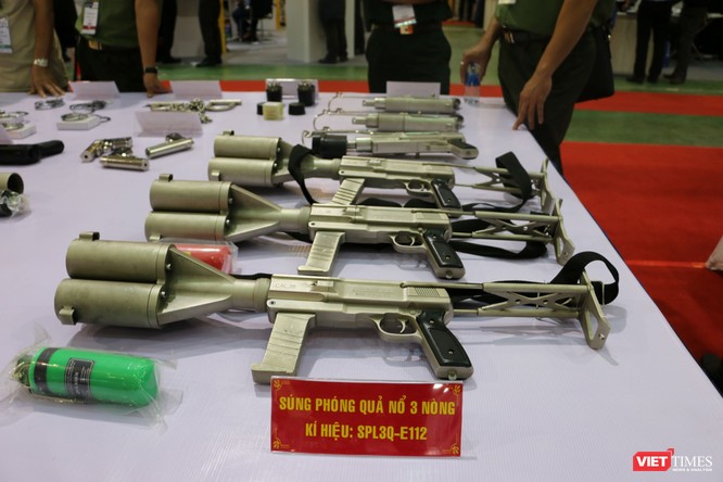 Chiêm ngưỡng hàng trăm trang thiết bị quân sự hiện đại xuất hiện tại Triển lãm Quốc tế về Quốc phòng và An ninh Việt Nam 2019 ảnh 20