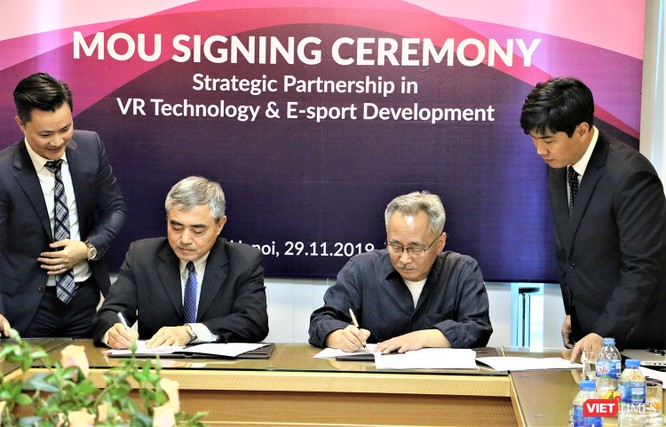 Việt Nam - Hàn Quốc ký bản ghi nhớ hợp tác phát triển công nghiệp nội dung Thực tế ảo và Thể thao điện tử ảnh 1