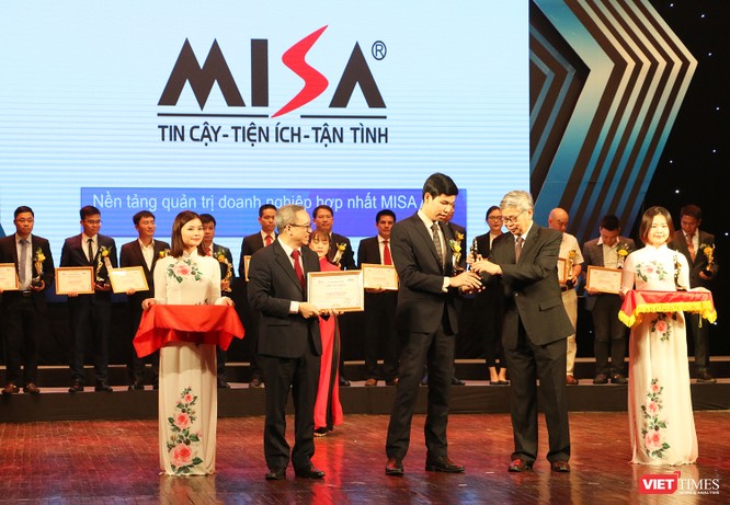 Lý do MISA AMIS giành giải thưởng Chuyển đổi số Việt Nam 2020 ảnh 1