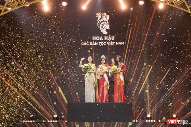 Nông Thuý Hằng đăng quang Hoa hậu các Dân tộc Việt Nam 2022 ảnh 14