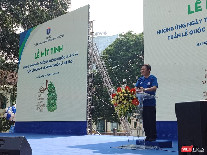 Thứ trưởng Bộ Y tế Nguyễn Viết Tiến phát biểu tại sự kiện.