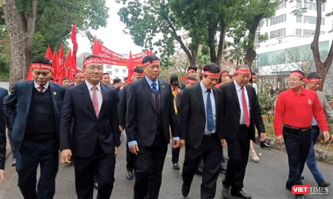 Phó Thủ tướng Thường trực Chính phủ Trương Hòa Bình dự khai mạc ngày hội Chủ nhật Đỏ nhằm khắc phục tình trạng thiếu máu điều trị ảnh 6