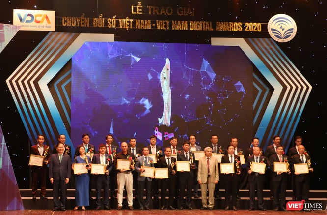Giải thưởng Chuyển đổi số Việt Nam: Ngời lên niềm tin Việt Nam trở thành quốc gia số tiên tiến ảnh 2