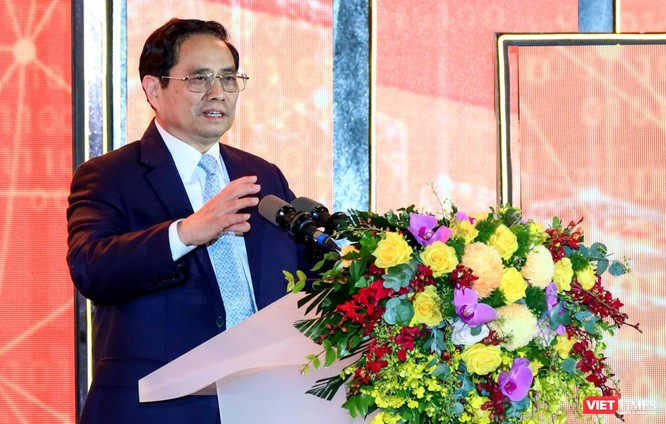 Thủ tướng Phạm Minh Chính chỉ ra 6 vấn đề cần thực hiện trong chuyển đổi số tại Việt Nam ảnh 1