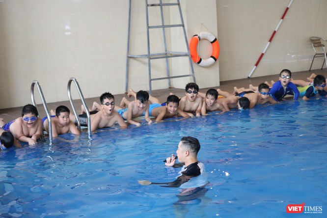 Hà Nội: Tổ chức phổ cập môn bơi cho trẻ phòng chống đuối nước 2019 ảnh 4