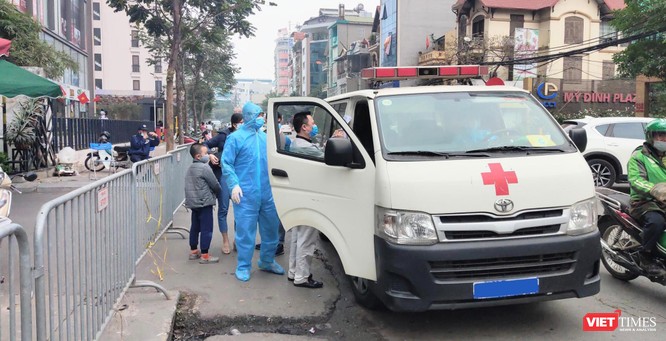 Bài 1: Nhiều F0 ở Hà Nội không được đưa đi cách ly ngay, y tế cơ sở đang quá tải? ảnh 3