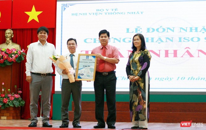 Bệnh viện Thống Nhất đón nhận chứng nhận tiêu chuẩn ISO 9001:2015