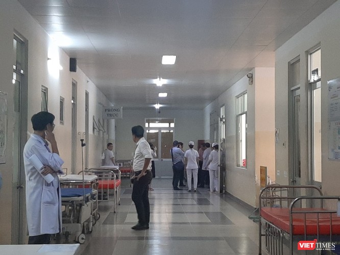 Tình hình sức khỏe bệnh nhân thuê máy bay riêng về Việt Nam: Tổn thương phổi và còn ho nhiều ảnh 1